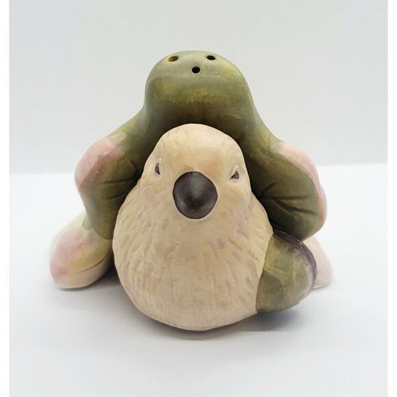 Vintage Hand Crafted Silvestri Bird with Acorn & Leaf Salt and Pepper Shakers - Picture 2 of 9